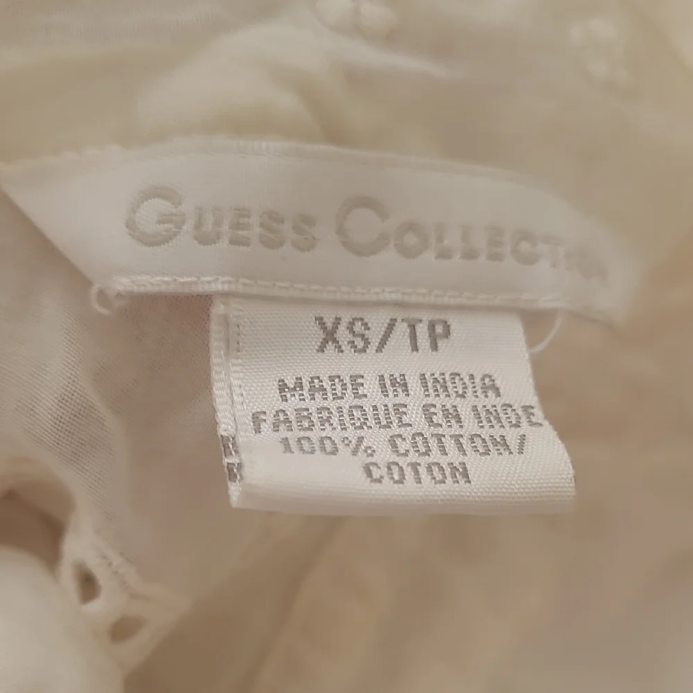 Guess Collection 100% Cotton Blouse With Dainty Details and Embroidery - Picture 6 of 6
